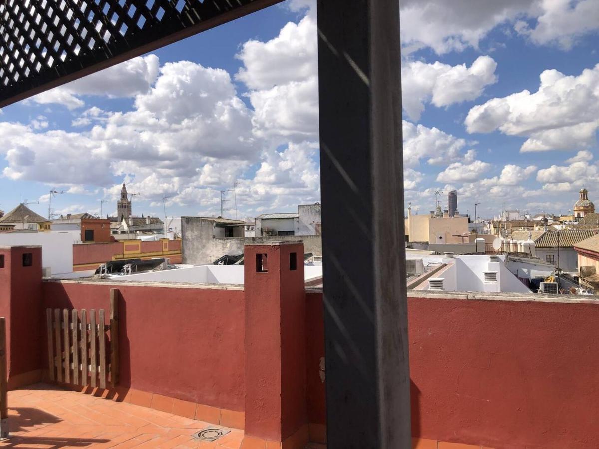 10 Min Walk To Giralda And Rooftop Sevilla Exteriör bild